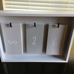 ⭐️ 2 for $5 ⭐️ Perpetual calendar